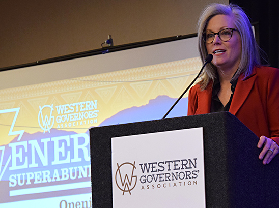 Governor Hobbs hosts Energy Superabundance workshop on energy production an...